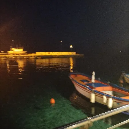 Mondello House Guest house *